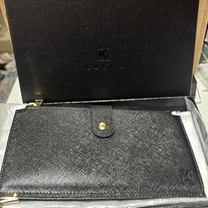 NWT Khyul RFID black wristlet
